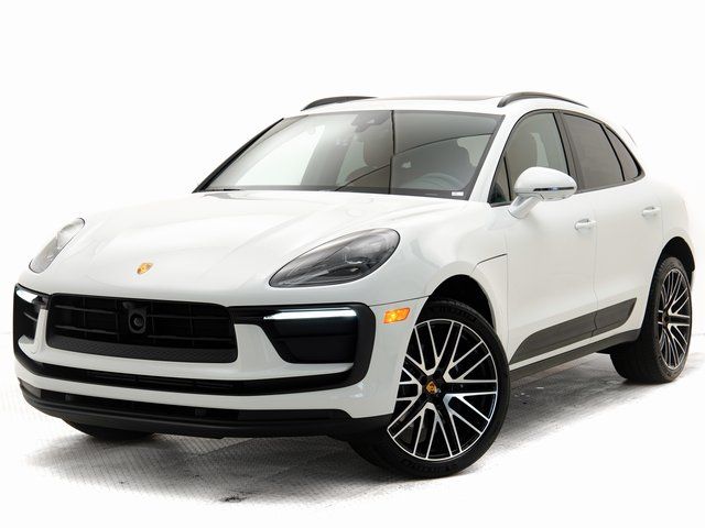 2026 Porsche Macan's photo