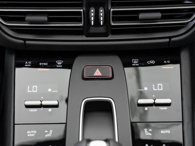 2025 Porsche Macan Base - Photo 18