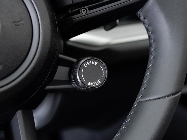 2025 Porsche Cayenne Base - Photo 16