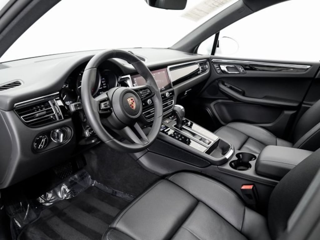 Certified 2025 Porsche Macan SUV