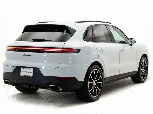2025 Porsche Cayenne Base - Photo 33