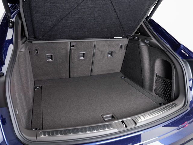 2025 Porsche Macan T - Photo 27