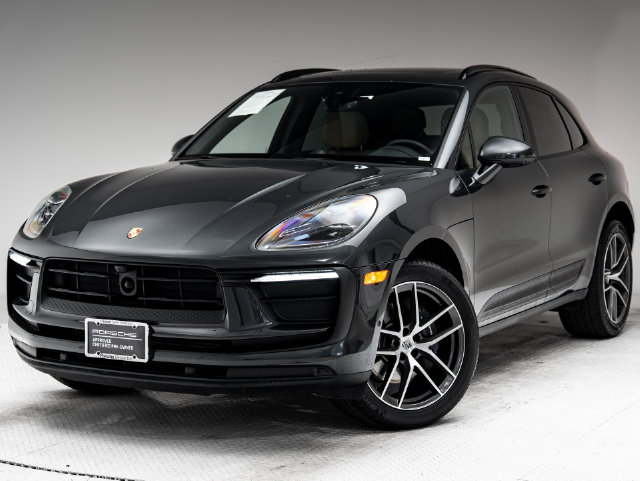 2026 Porsche Macan Base