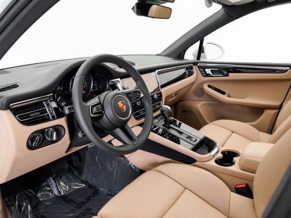 Certified 2025 Porsche Macan SUV