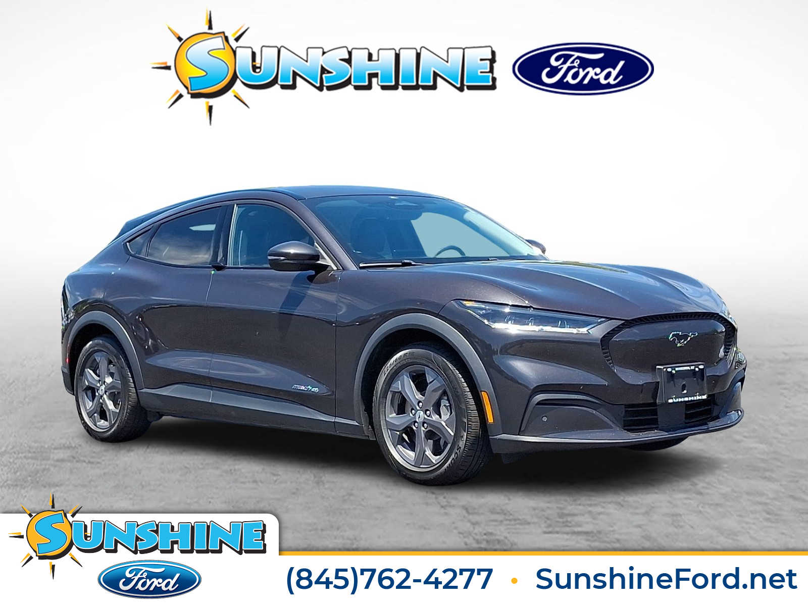 2021 Ford Mustang-Mach-e Select's photo