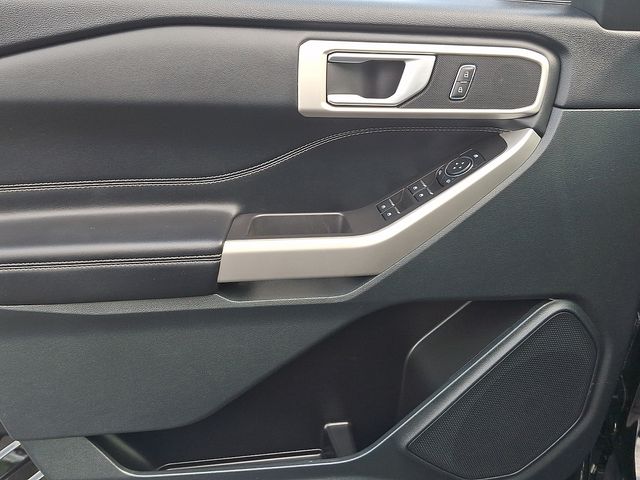 2023 Ford Explorer XLT - Photo 13