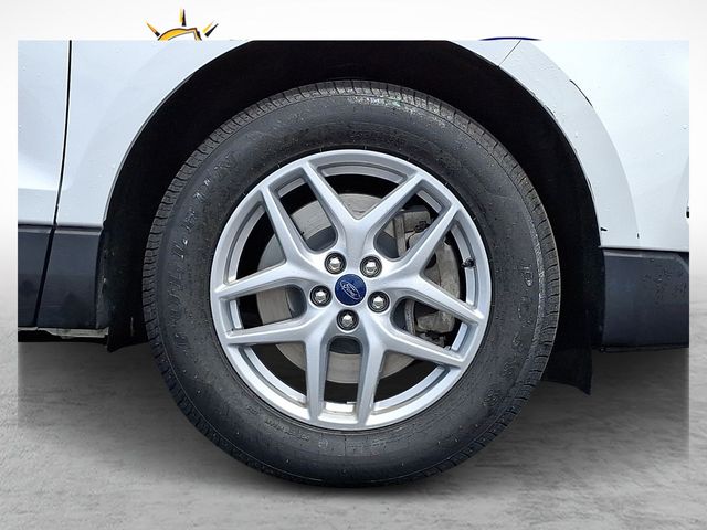 2022 Ford Edge SEL - Photo 7