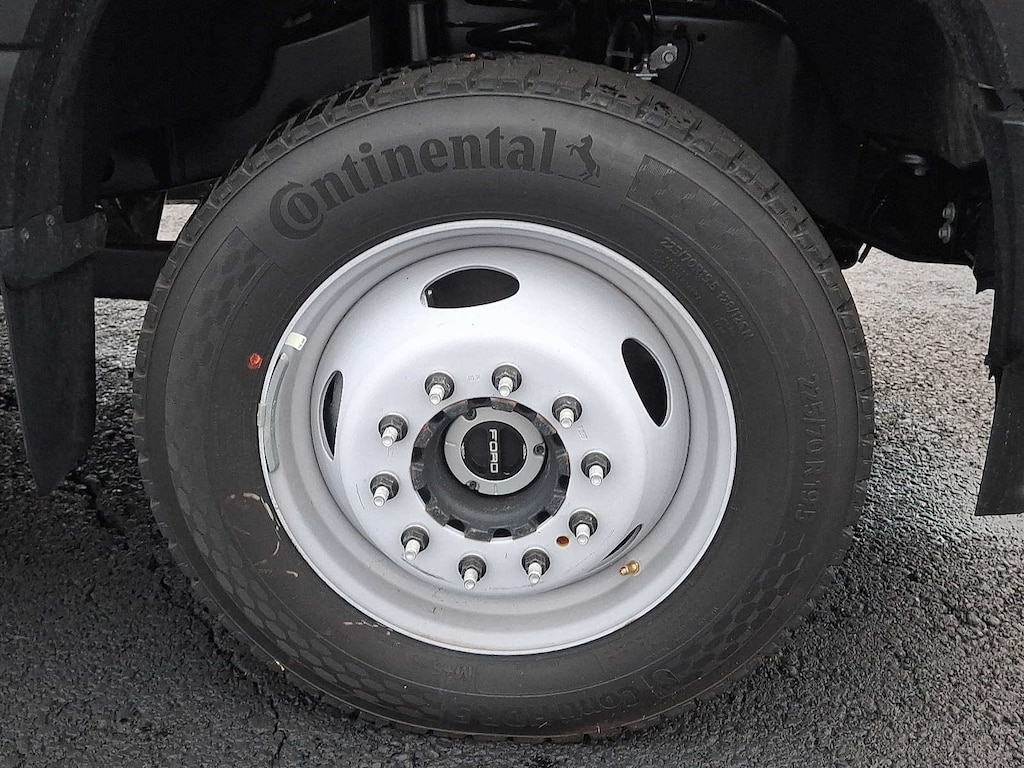 New 2025 Ford Super Duty F-550 DRW F-550 XL