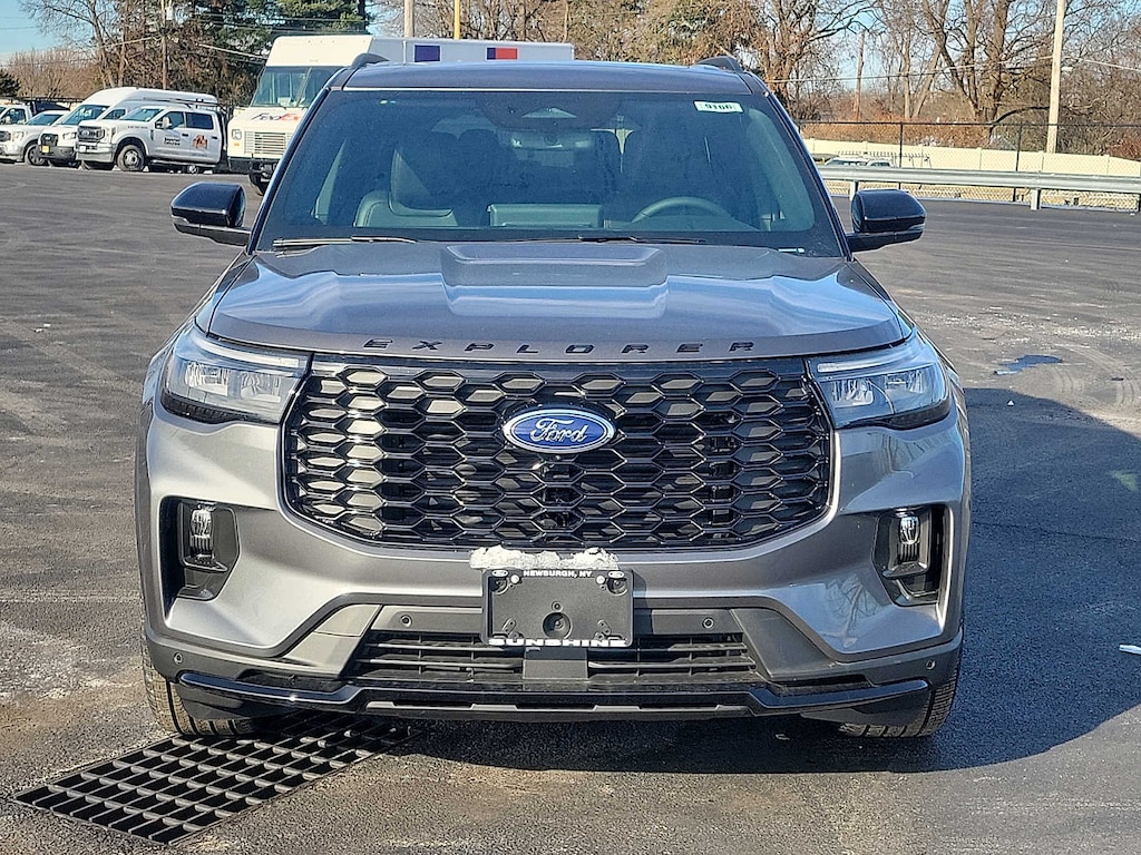 New 2025 Ford Explorer ST-Line 4WD