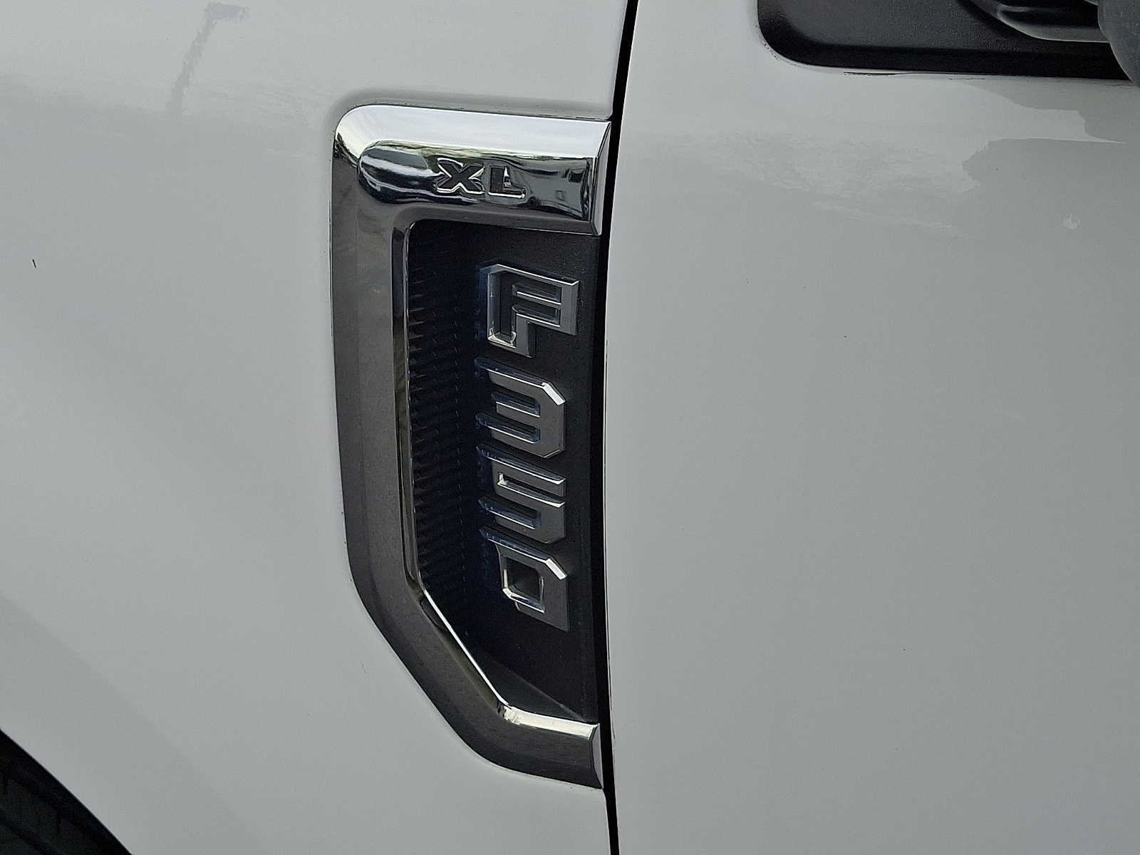 2022 Ford F-350 Super Duty XL - Photo 28