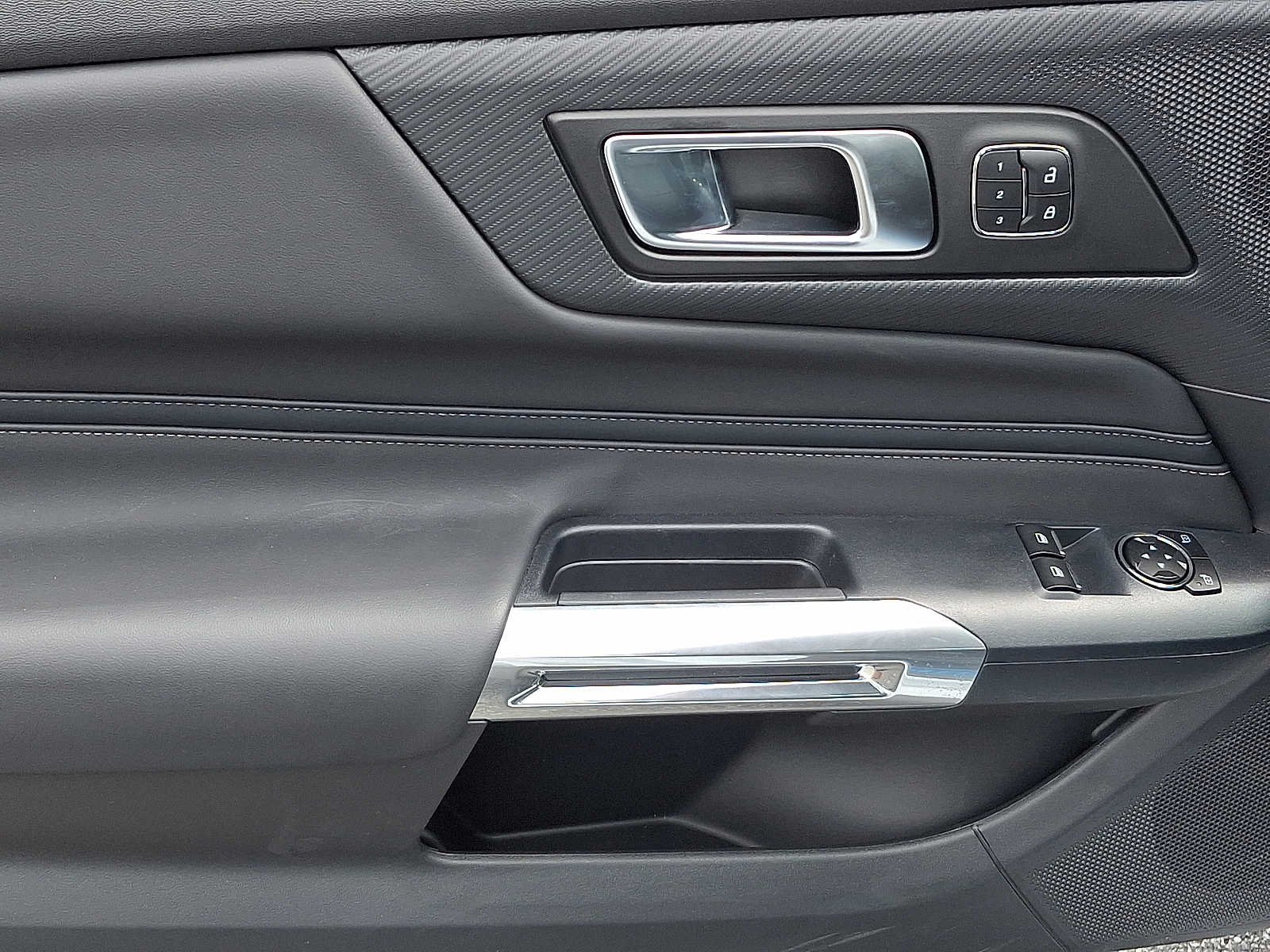2025 Ford Mustang EcoBoost Premium Fastback - Photo 10