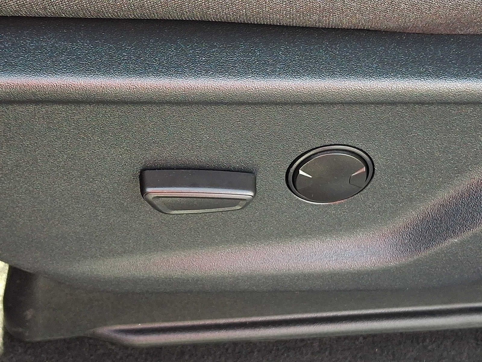 2025 Ford F-150 XLT - Photo 25