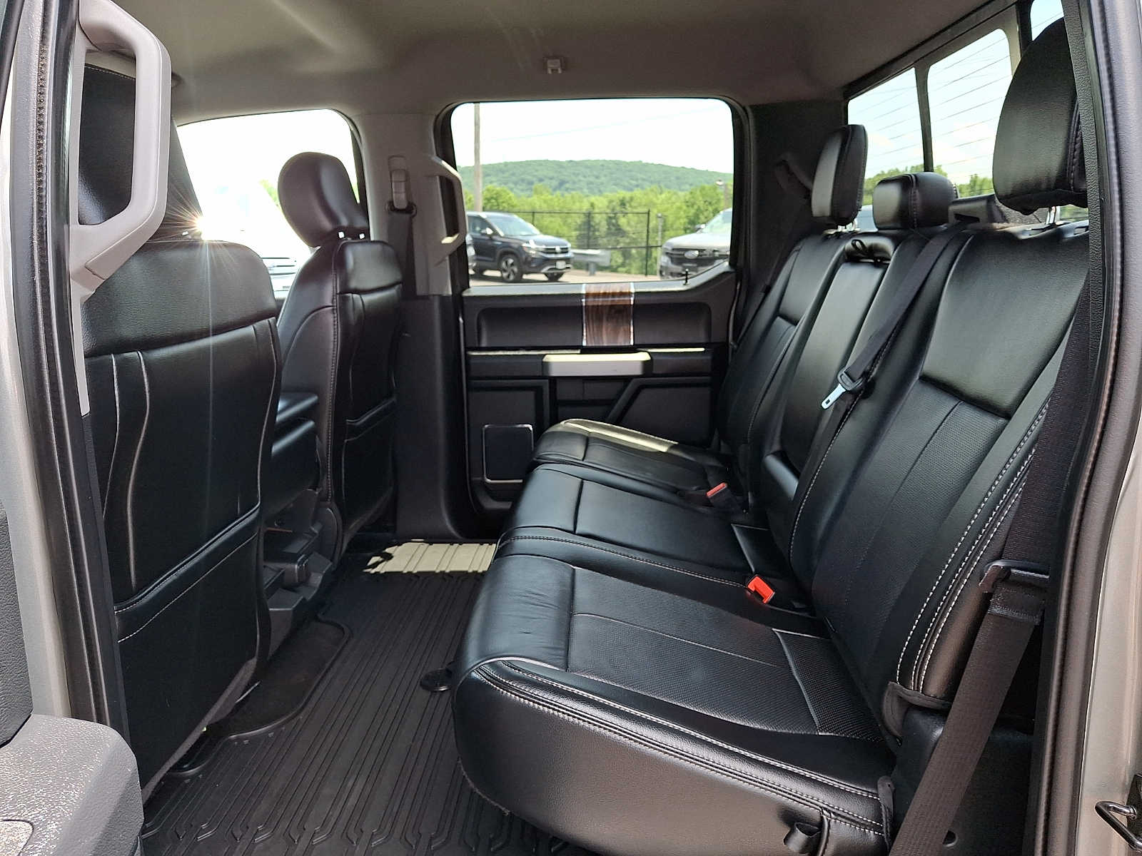 2020 Ford F-150 Lariat - Photo 10