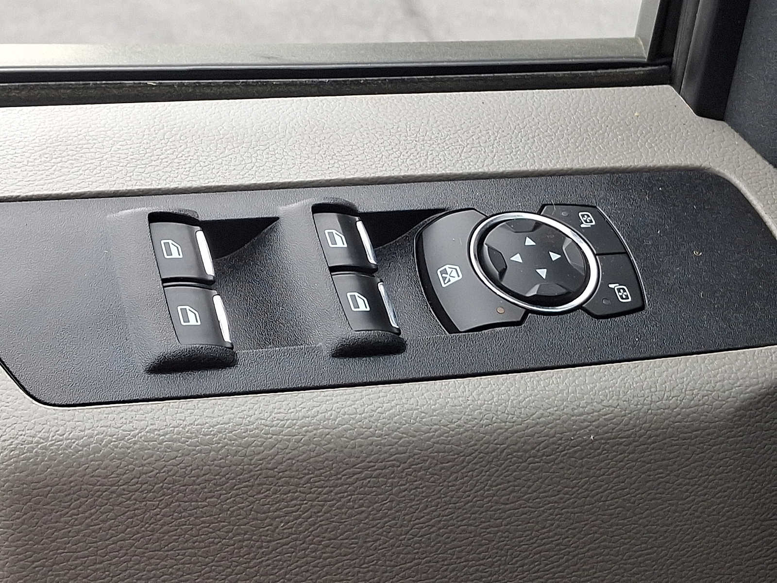 2022 Ford F-350 Super Duty XL - Photo 25