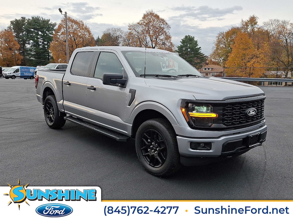 New 2025 Ford F-150 STX 4WD SuperCrew 5.5 Box
