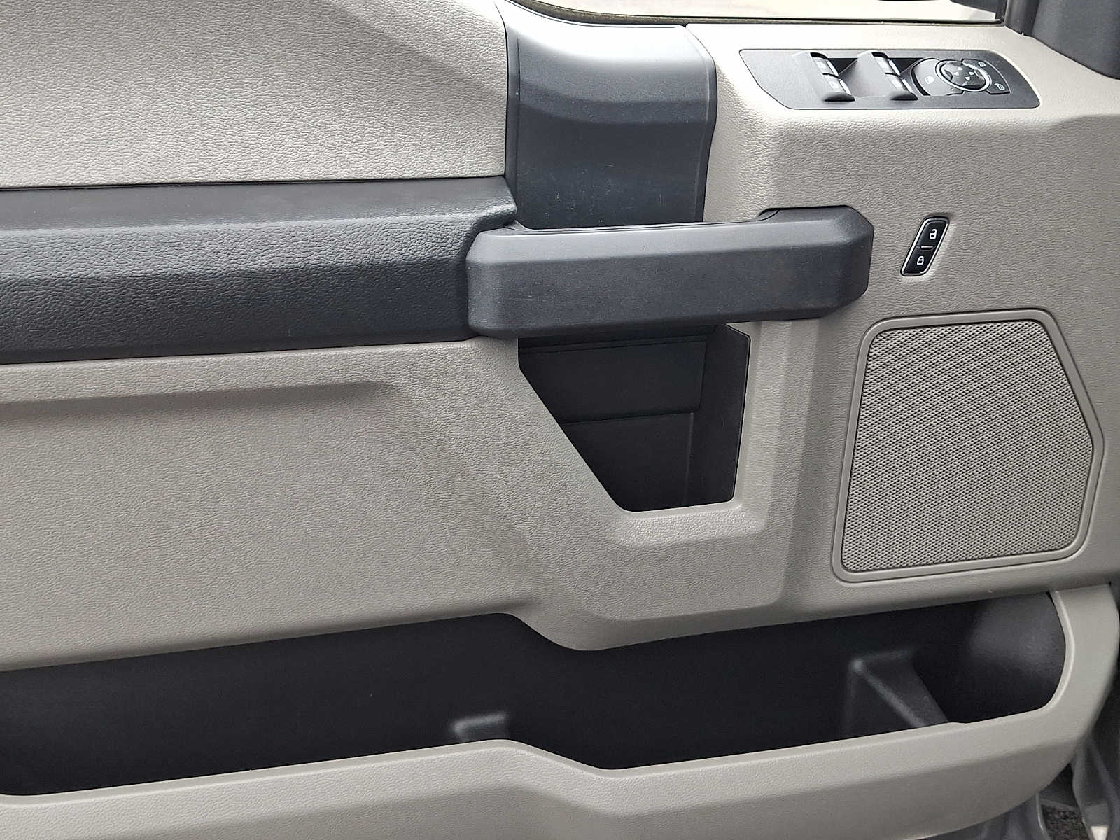 2020 Ford F-150 XL - Photo 12