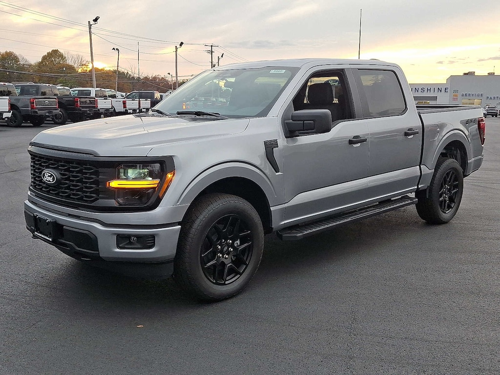 New 2025 Ford F-150 STX 4WD SuperCrew 5.5 Box