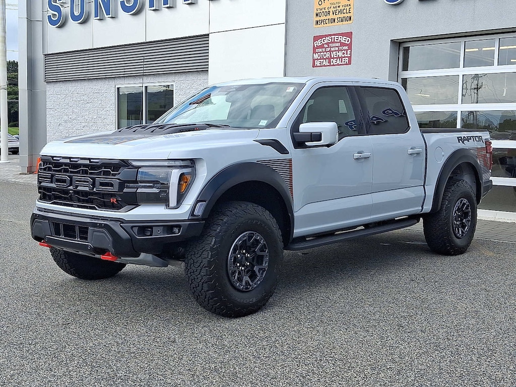 Certified 2025 Ford F-150 Raptor 4WD Supercrew 5.5 Box 4WD SuperCrew 5.5 Box
