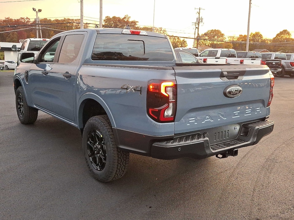 New 2025 Ford Ranger XLT 4WD SuperCrew 5 Box