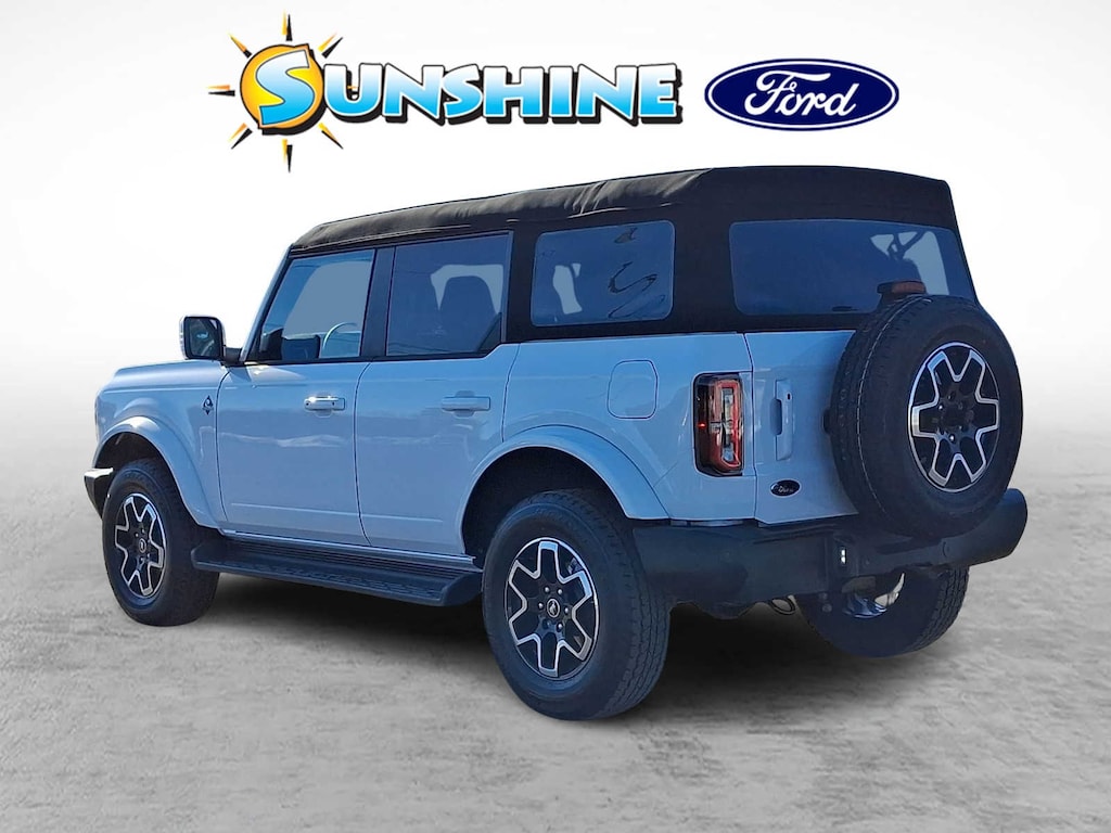New 2025 Ford Bronco Outer Banks 4x4