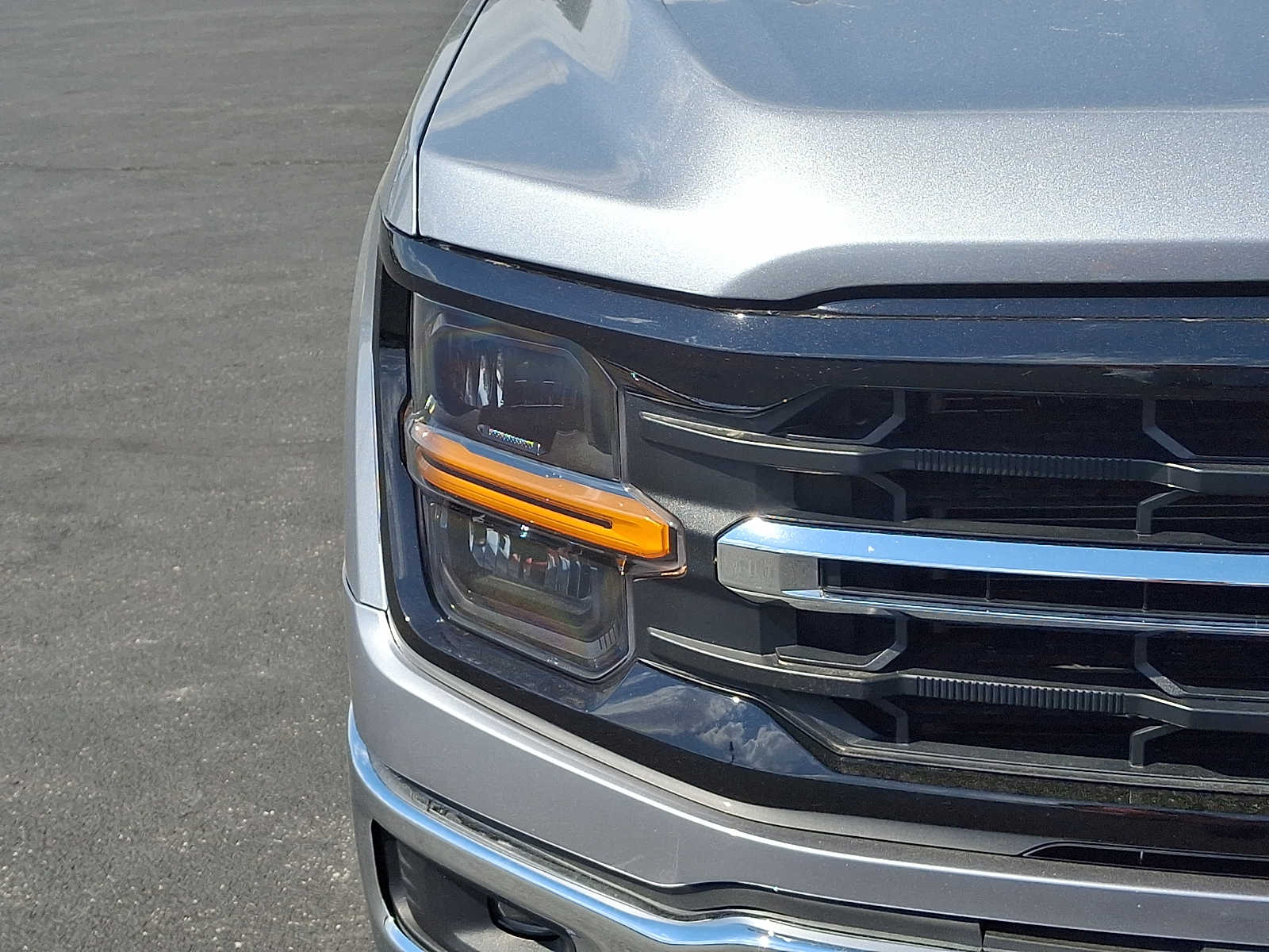 2025 Ford F-150 XLT - Photo 9