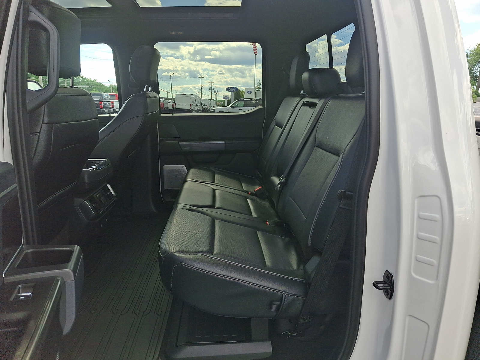 2023 Ford F-150 Lariat - Photo 10