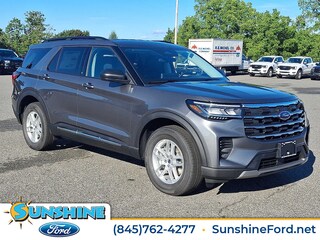 2025 Ford Explorer Active 4WD