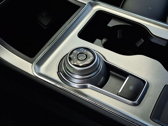 2022 Ford Edge SEL - Photo 16
