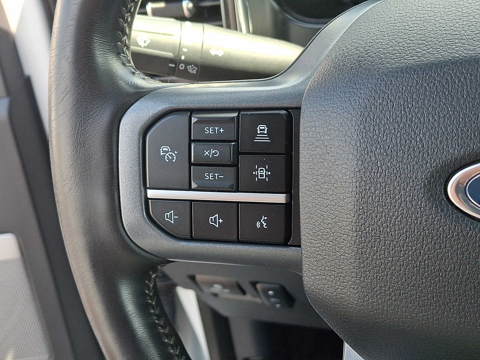 2024 Ford F-350 Super Duty Lariat - Photo 23