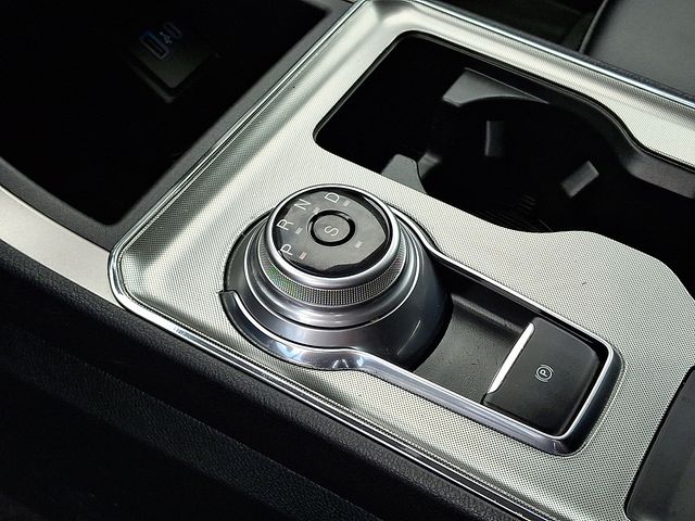 2022 Ford Edge SEL - Photo 15