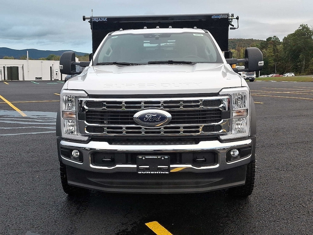 New 2025 Ford Super Duty F-550 DRW F-550 XL