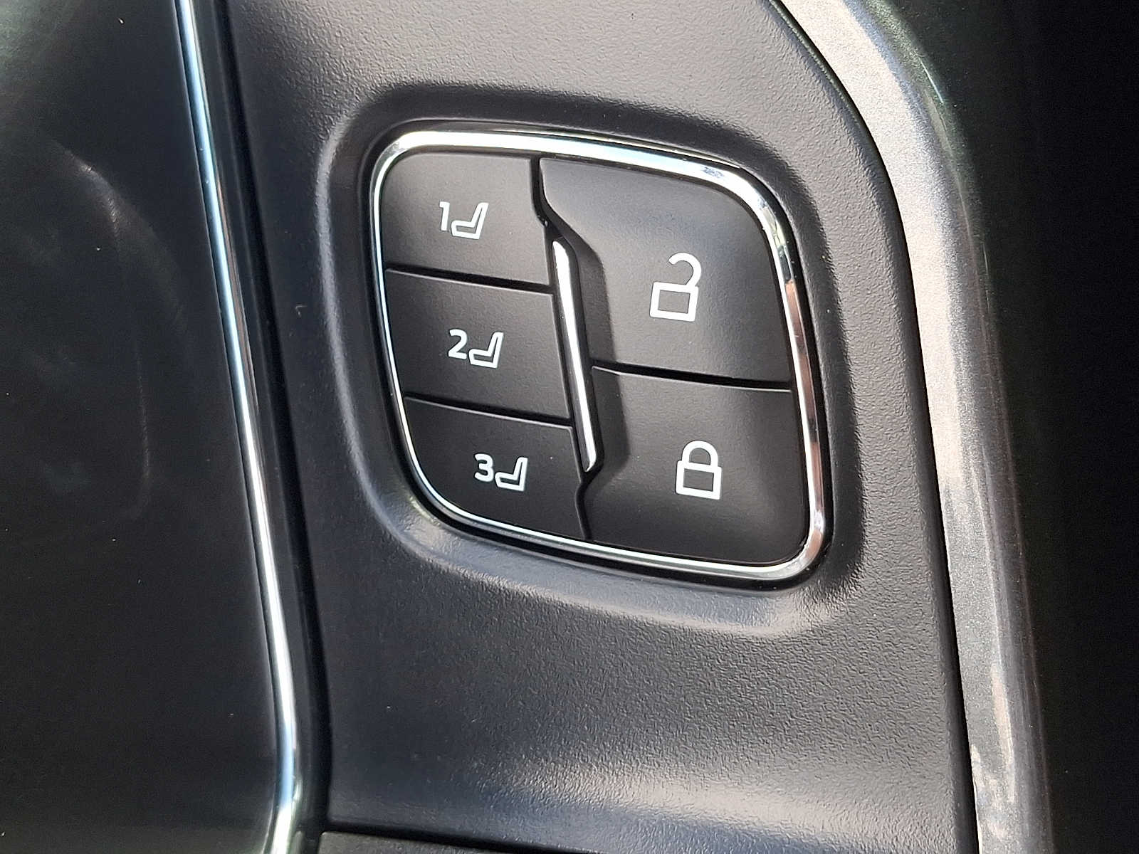 2023 Ford F-150 Lariat - Photo 27