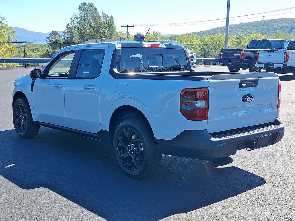 New 2025 Ford Maverick Lariat AWD SuperCrew
