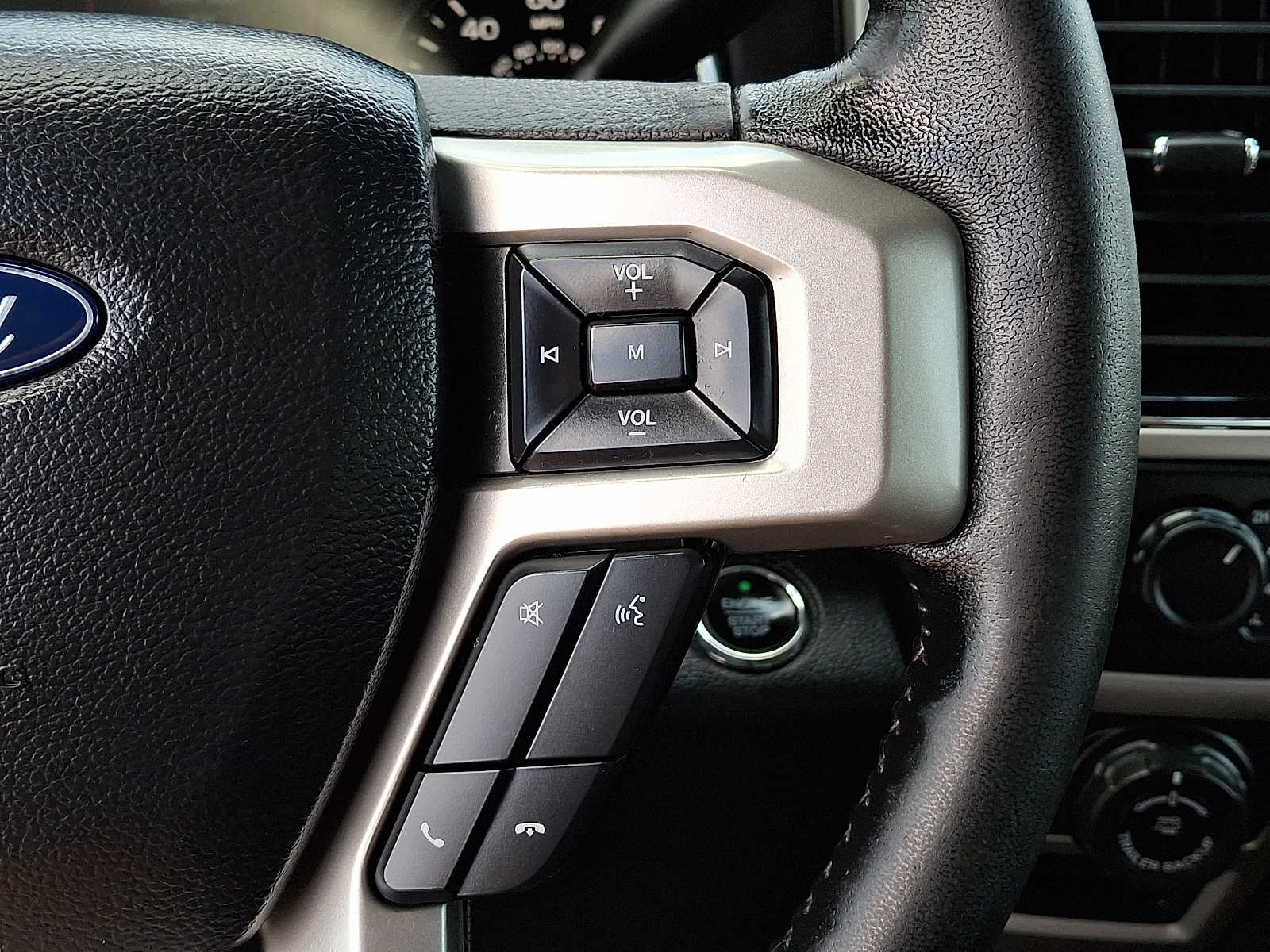 2020 Ford F-150 Lariat - Photo 23