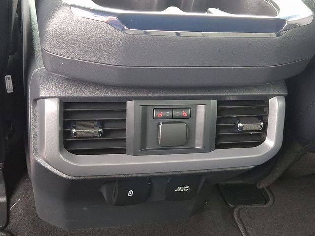 2025 Ford F-150 Lariat - Photo 11