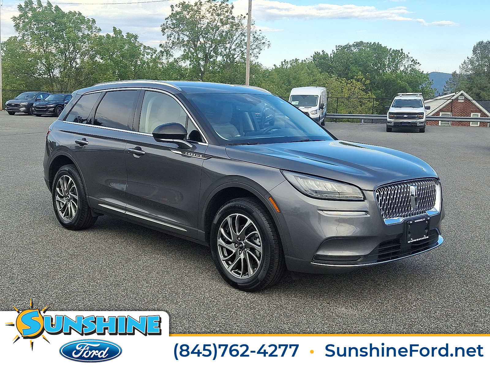 2022 Lincoln Corsair Base's photo