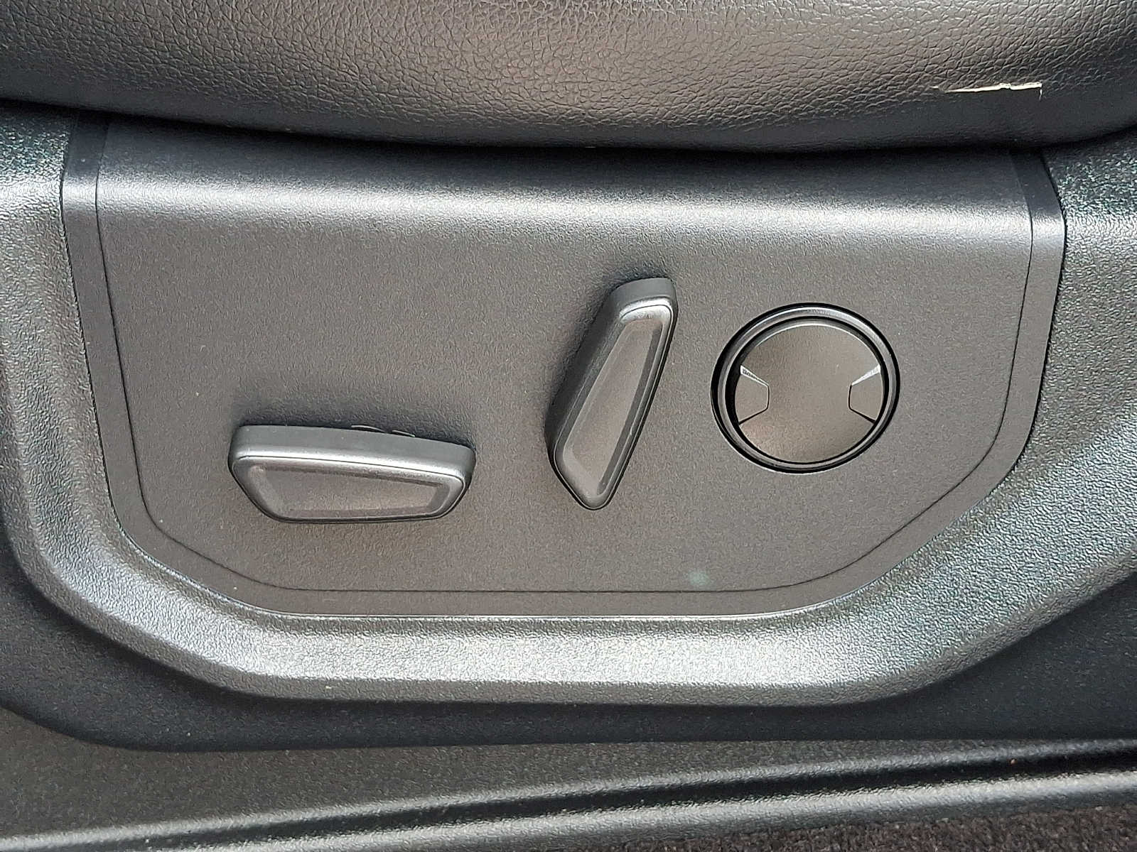 2020 Ford F-150 Lariat - Photo 14