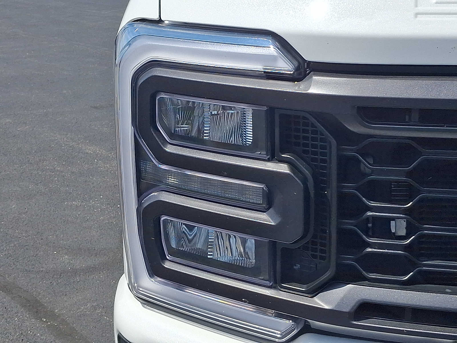 2024 Ford F-350 Super Duty Lariat - Photo 9