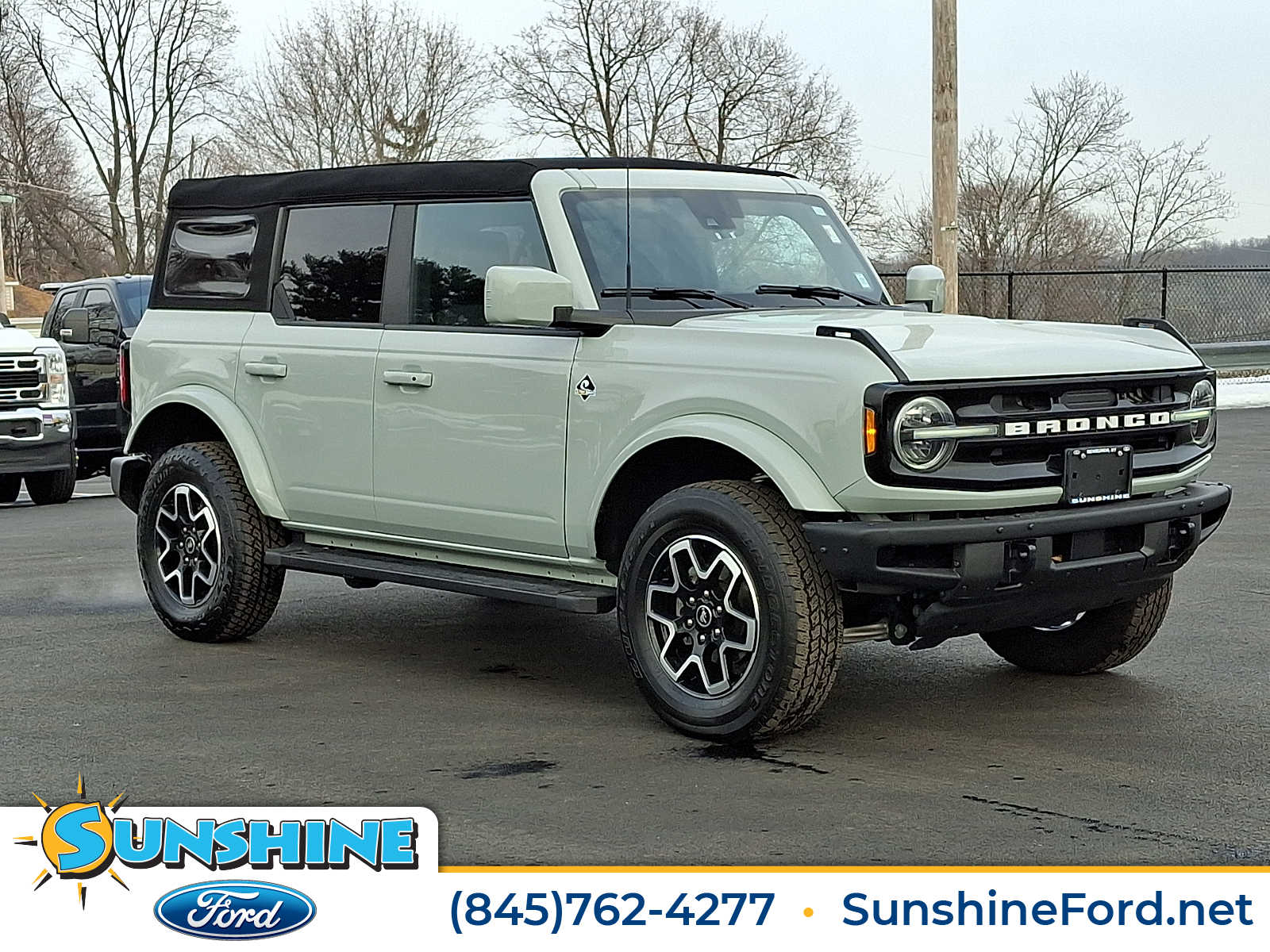 2024 Ford Bronco 4-Door Outer Banks's photo