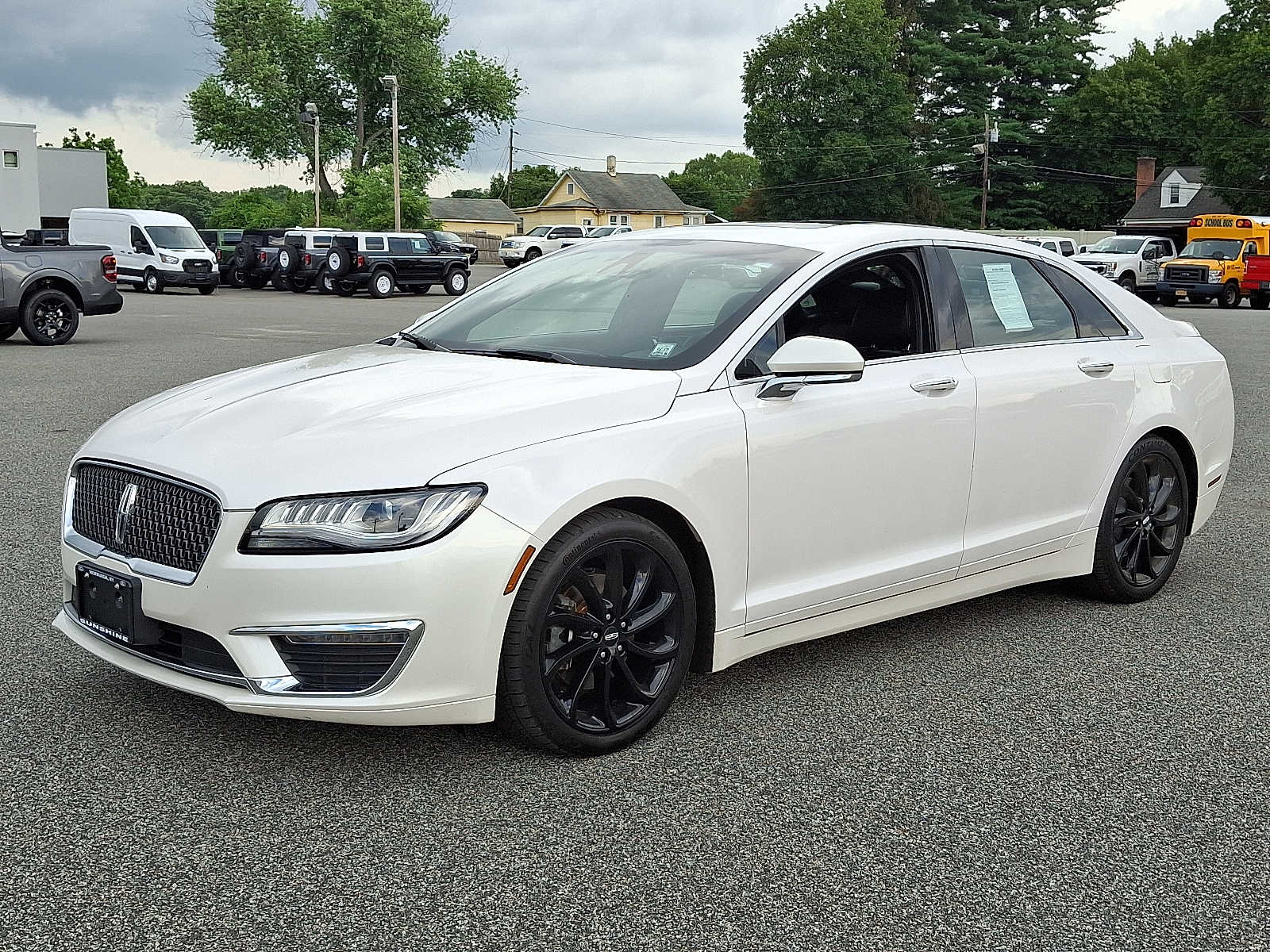 2019 Lincoln MKZ Reserve photo 3