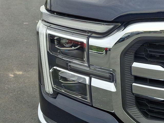 2025 Ford F-150 Lariat - Photo 9