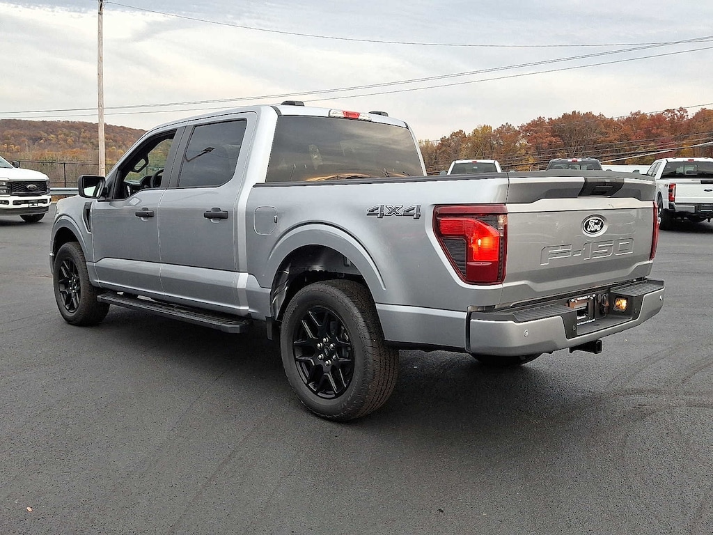 New 2025 Ford F-150 STX 4WD SuperCrew 5.5 Box