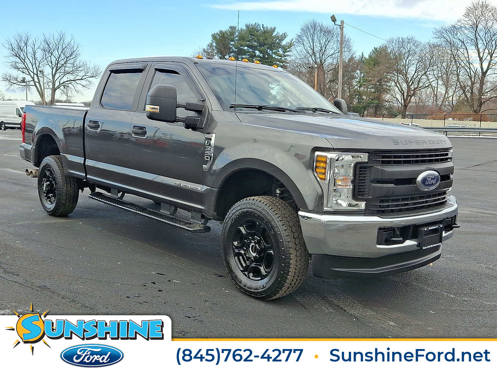 2018 Ford F-350 Super Duty XL's photo