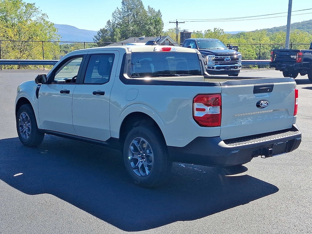 New 2025 Ford Maverick XLT FWD SuperCrew