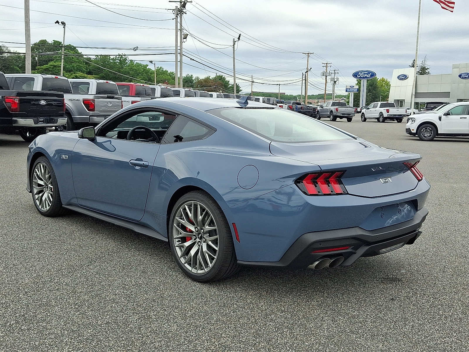2025 Ford Mustang GT Premium photo 4