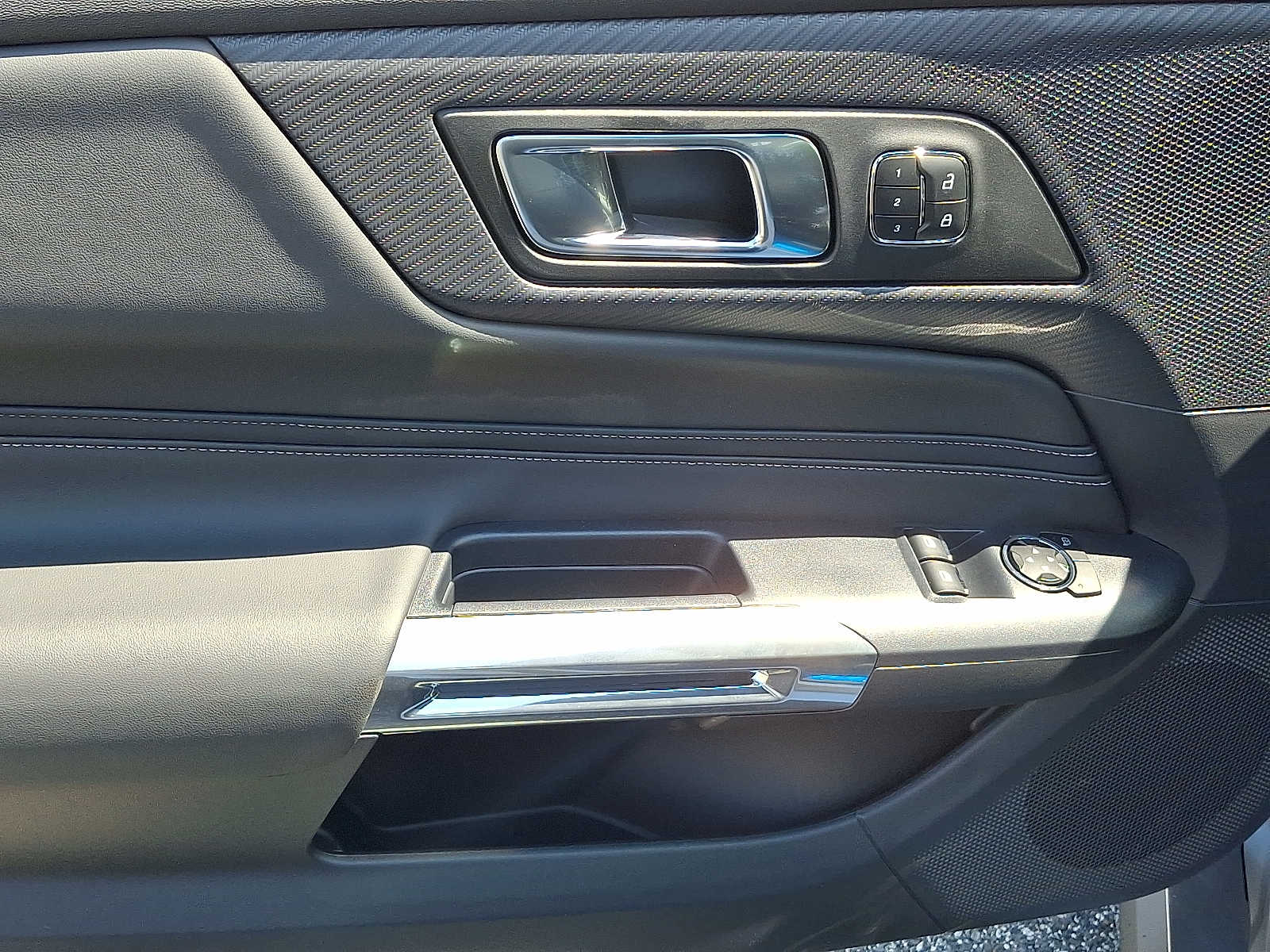 2025 Ford Mustang EcoBoost Premium Fastback - Photo 10