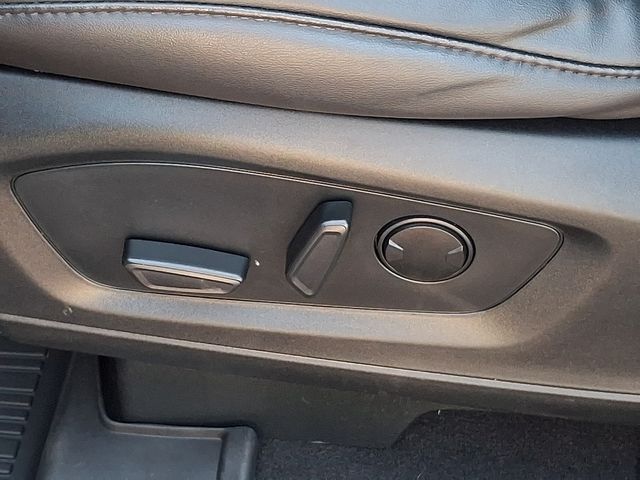 2023 Ford Explorer XLT - Photo 25