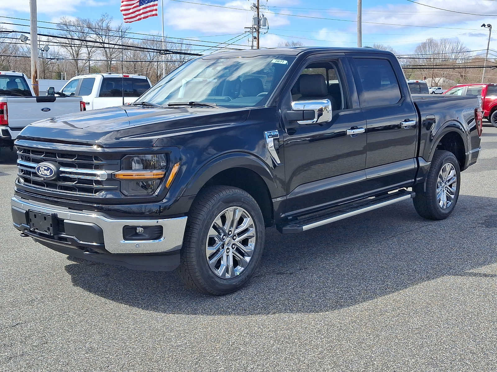 2025 Ford F-150 XLT photo 3