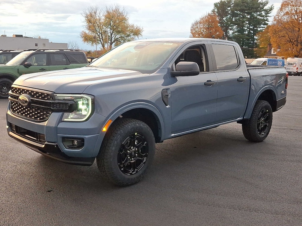 New 2025 Ford Ranger XLT 4WD SuperCrew 5 Box