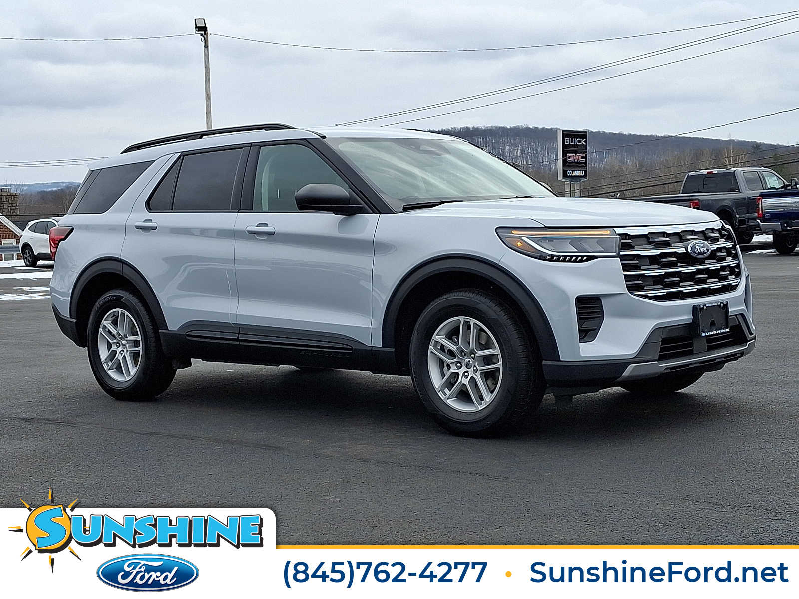 2026 Ford Explorer Active's photo